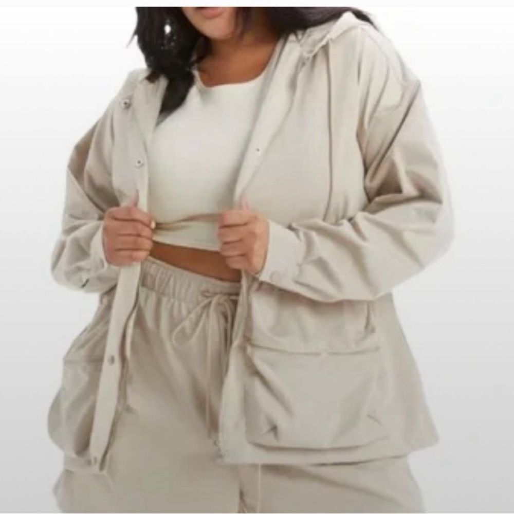 Good American hooded volume jacket size 2xl